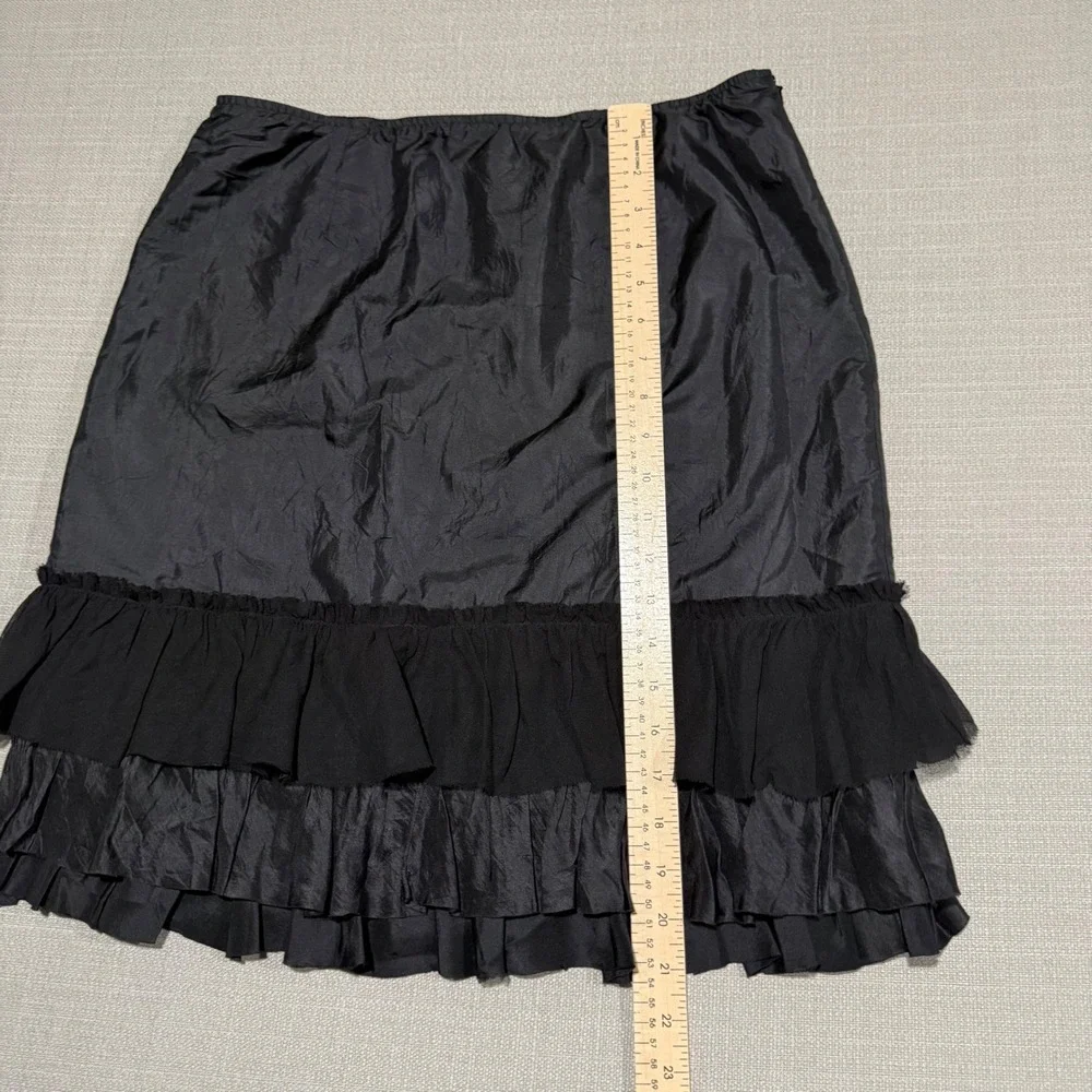 Eileen Fisher 100% Silk Taffeta Ruffle Hem Knee Length Skirt Black Washed Small
